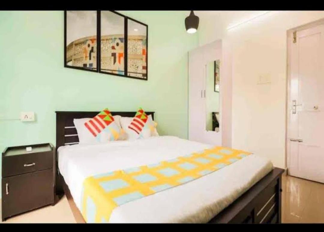 The Solo Apartments Kadavanthra Kochi Luaran gambar